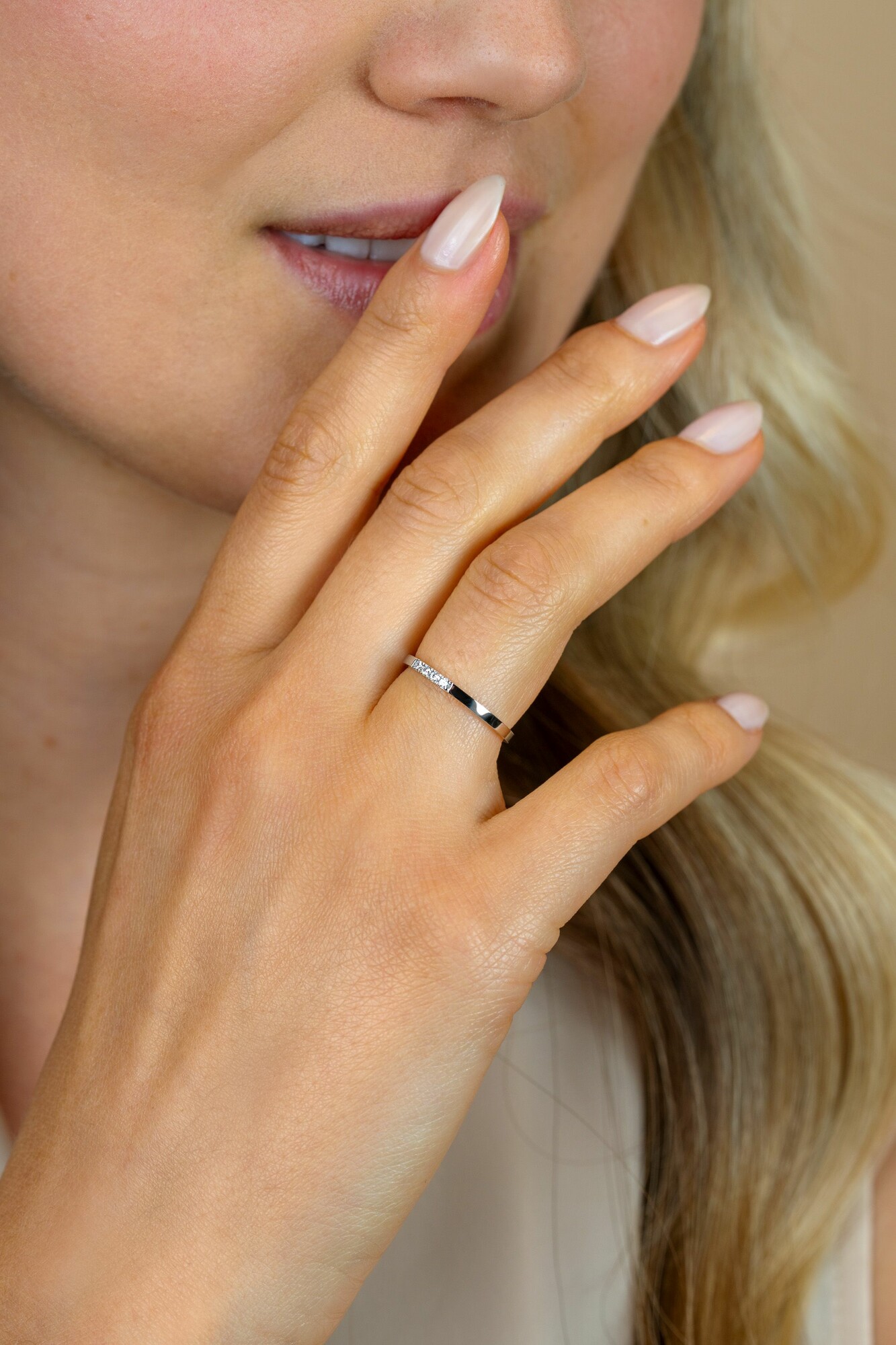 ZINZI 14K Gold Ring 4 White Zirconias 1,7mm width ZGR407