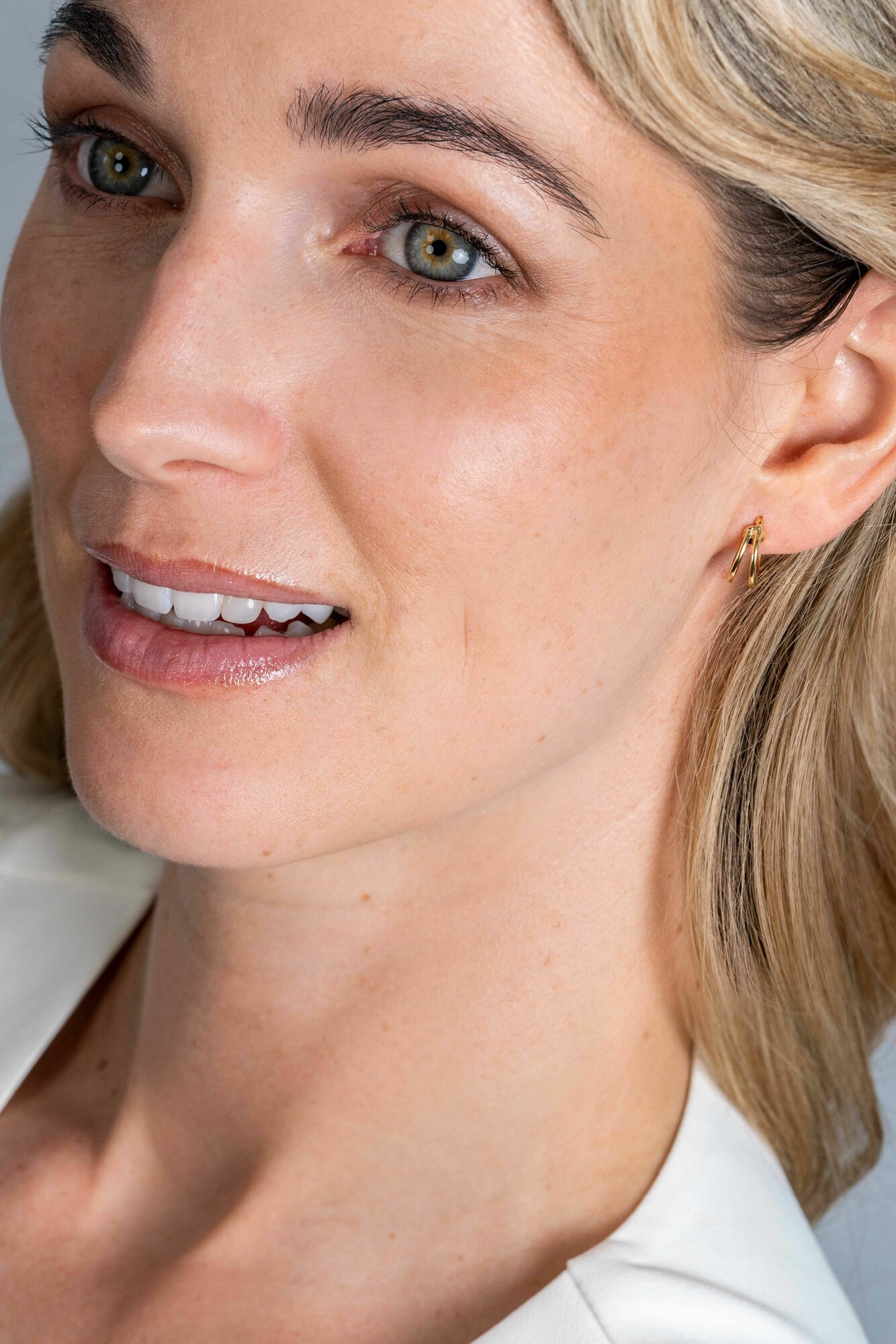 13mm ZINZI 14K Gold Hoop Earrings Trendy Double Tube ZGO337