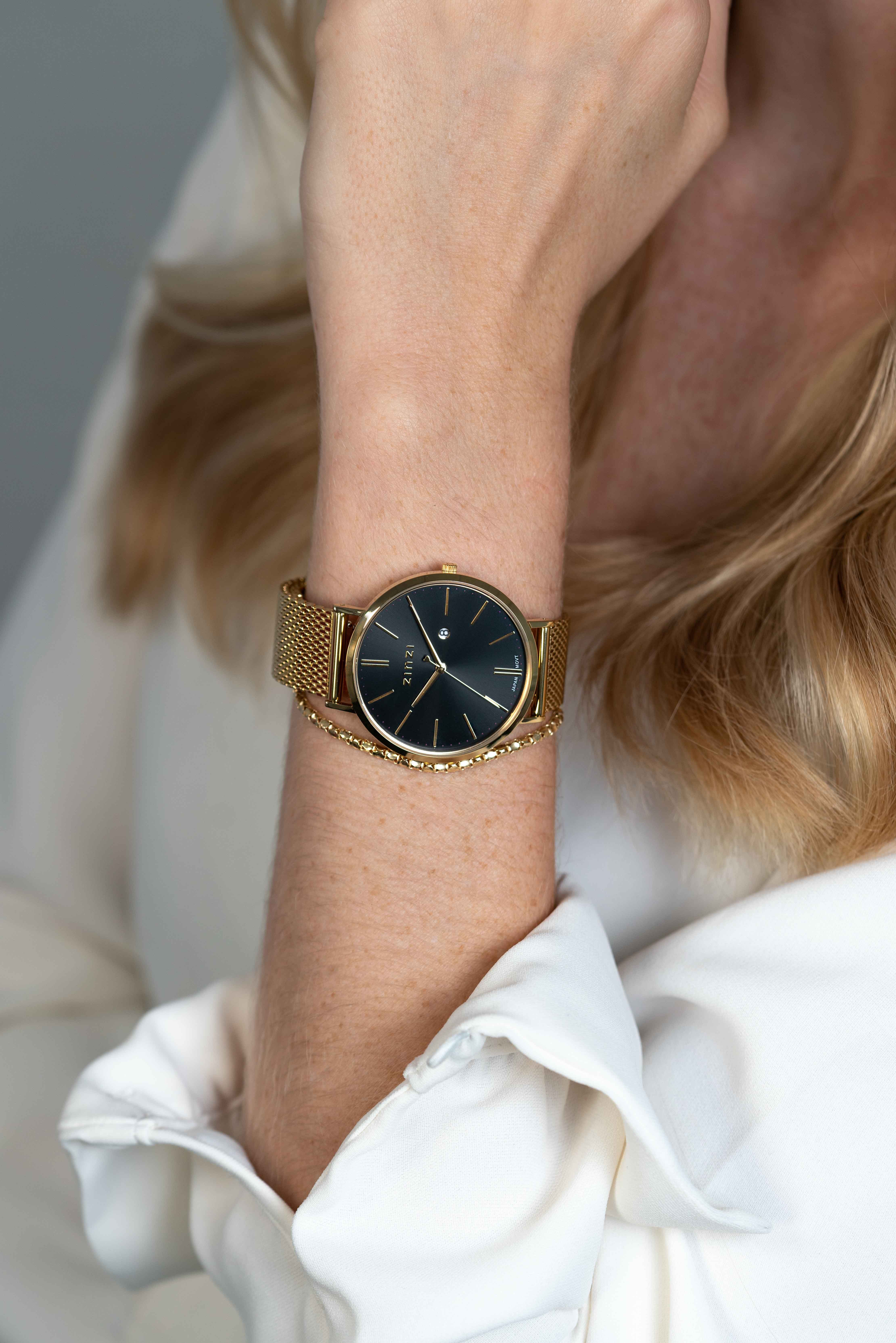 ZINZI Retro Watch Black Dial Gold Colored Stainless Steel Case and Mesh Strap 38mm  ZIW443M