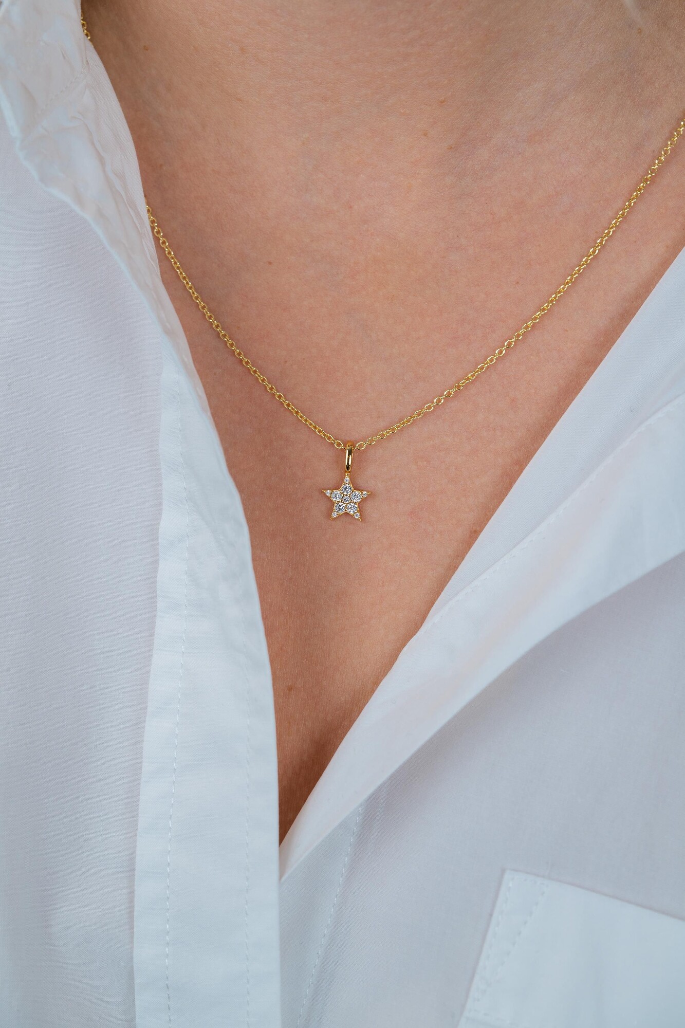 13mm ZINZI Gold Plated Sterling Silver Star Pendant White ZIH2138Y (excl. necklace)