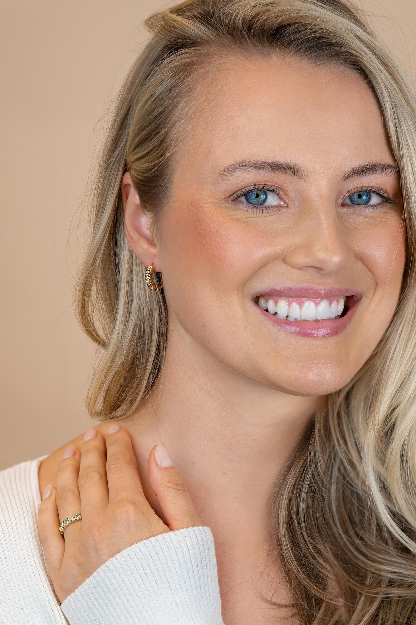 ZINZI zlv. klapcr.gg.verg.randen bolletjes midden zirc.