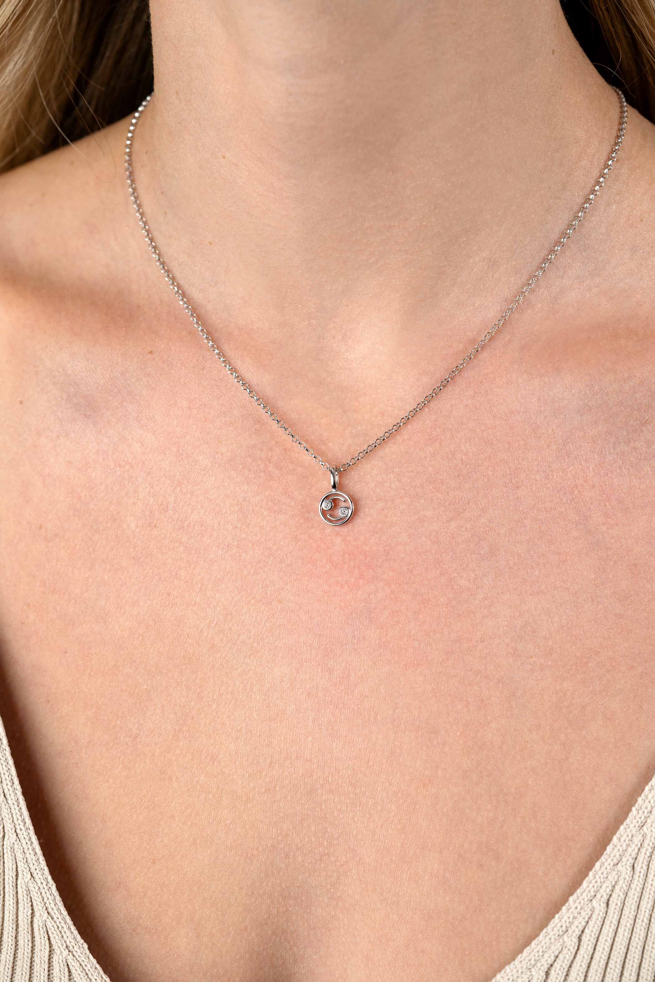 9mm ZINZI silver Cancer zodiac sign pendant set with white zirconias ZIH-KRE (without necklace)