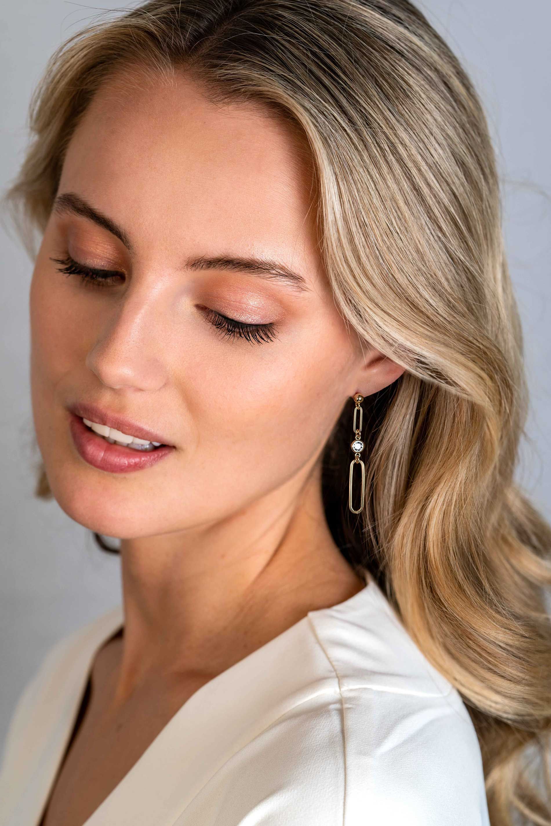 49mm ZINZI Gold Plated Sterling Silver Stud Earrings Long Paperclip Chains and Round White Zirconia ZIO2364Y