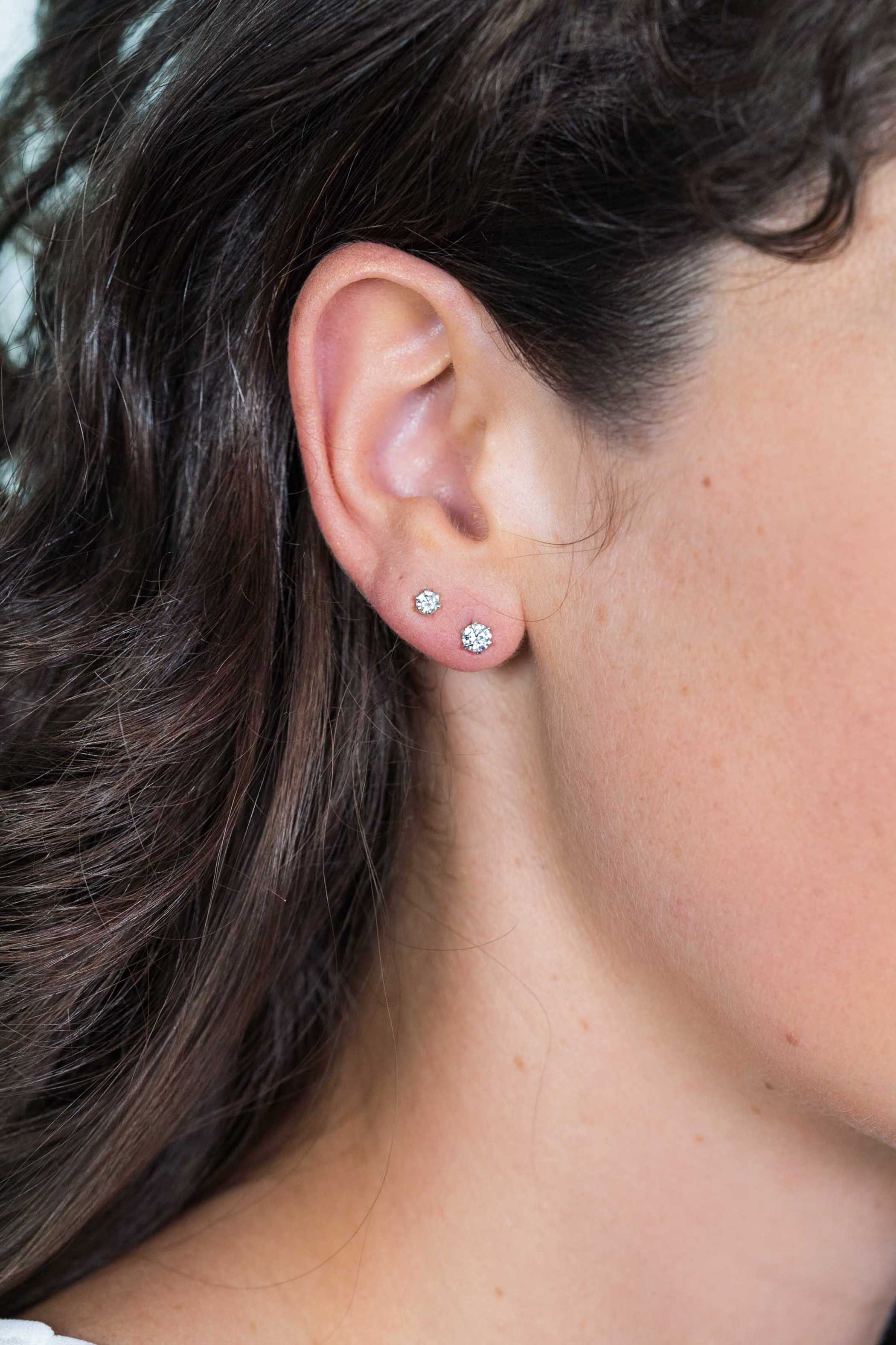 4,5mm ZINZI Sterling Silver Stud Earrings Prong Setting White Zirconia ZIO1984