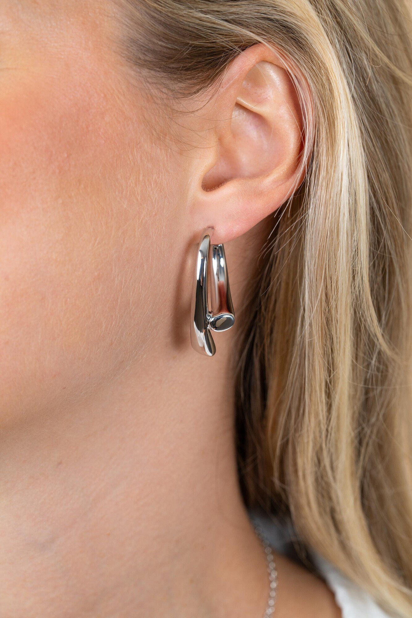 ZINZI zlv. oorsieraden sierlijke vorm