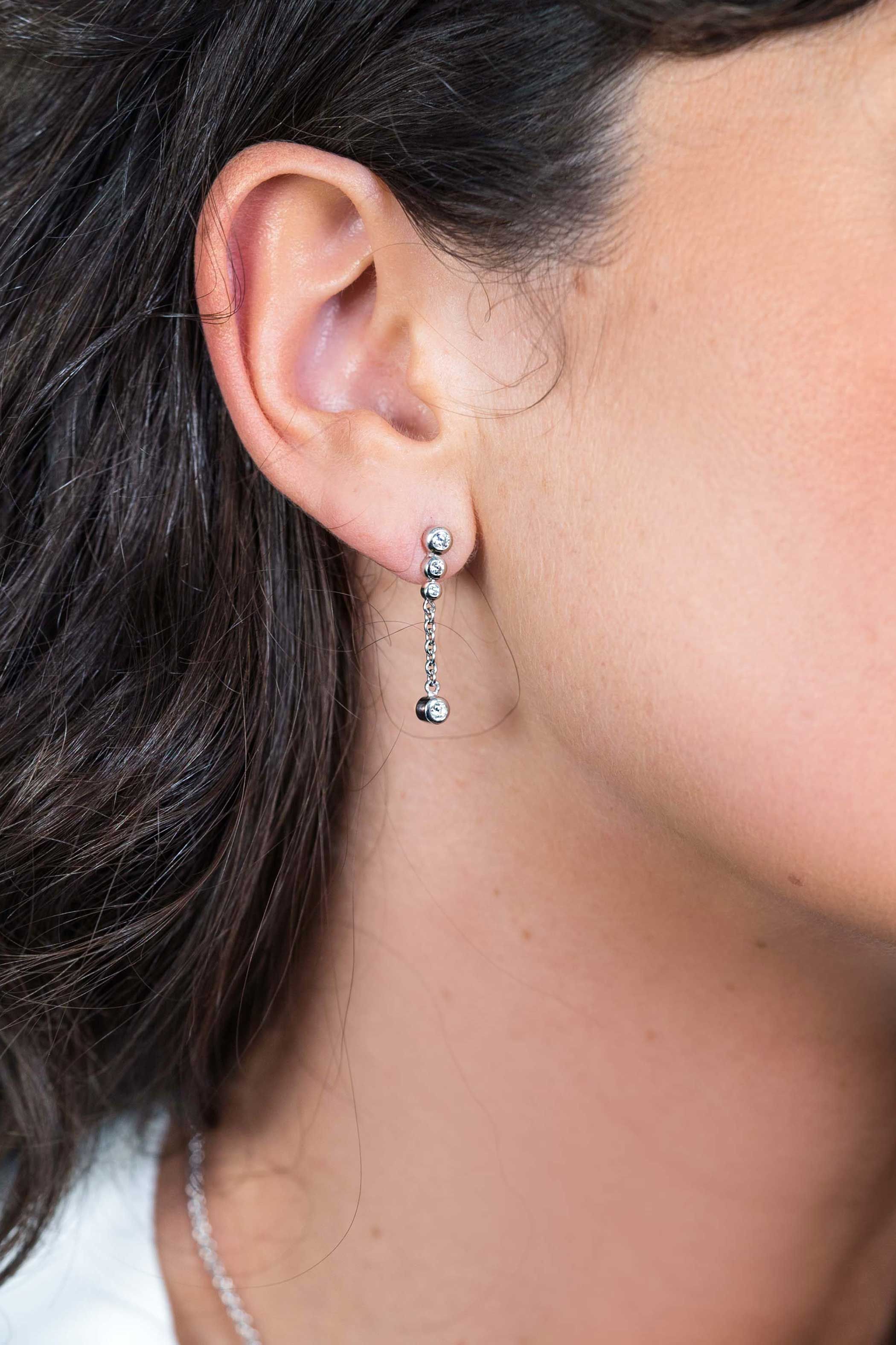 25mm ZINZI Sterling Silver Earrings White Zirconias with Chain ZIO1962