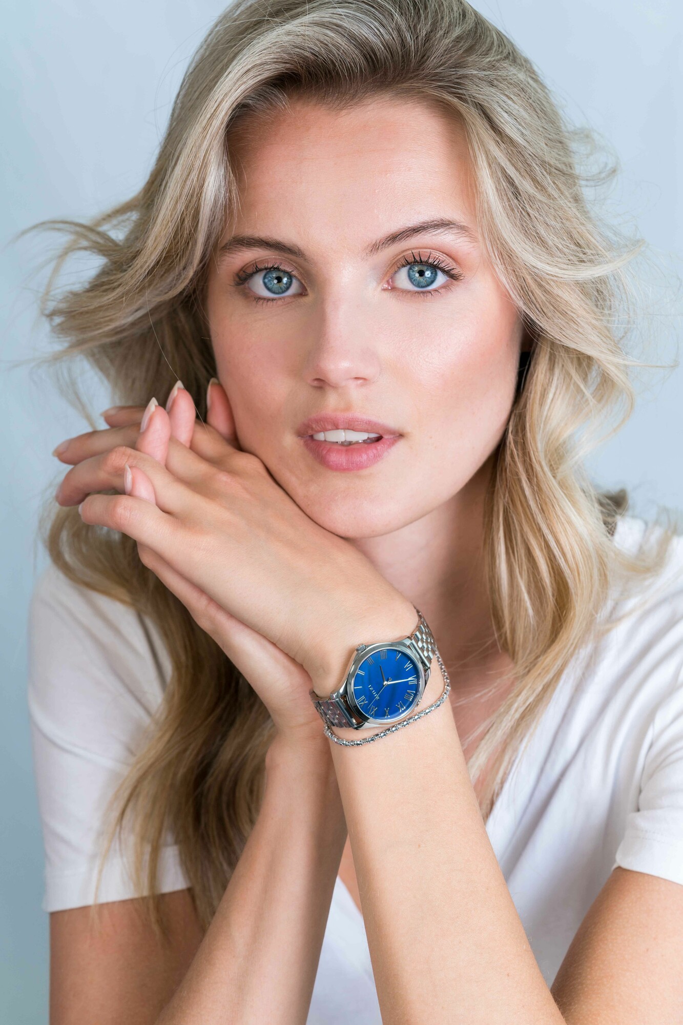 ZINZI Watch JULIA 34mm Dark Blue Mother-of-Pearl Dial Roman Figures Stainless Steel Case and Strap ZIW1146
