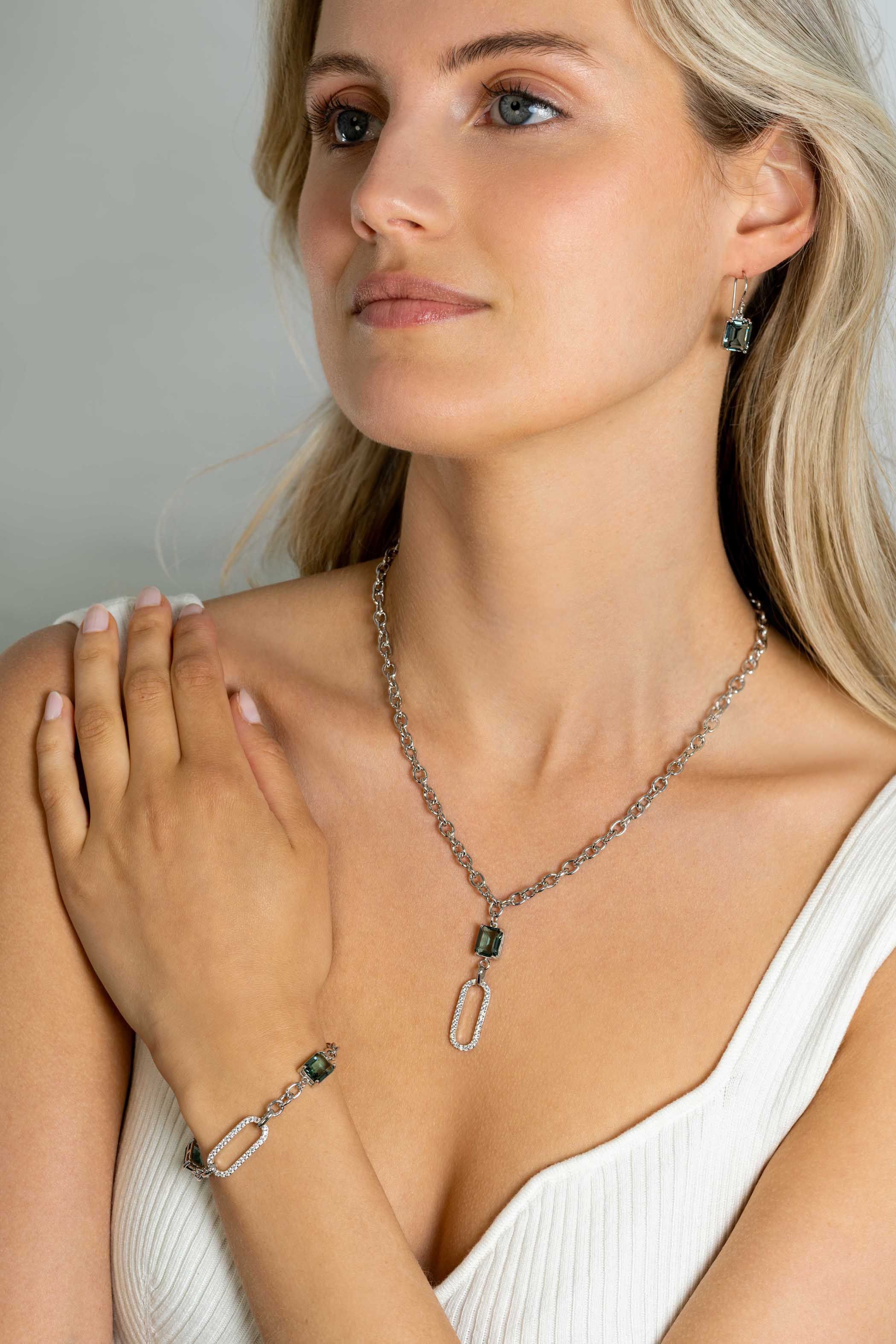 ZINZI Sterling Silver Fantasy Chain Bracelet with a Single Oval Chain Set with White Zirconias and 2 Green/Blue (Petrol) Color Stones in Prong Setting 18-21cm ZIA2487