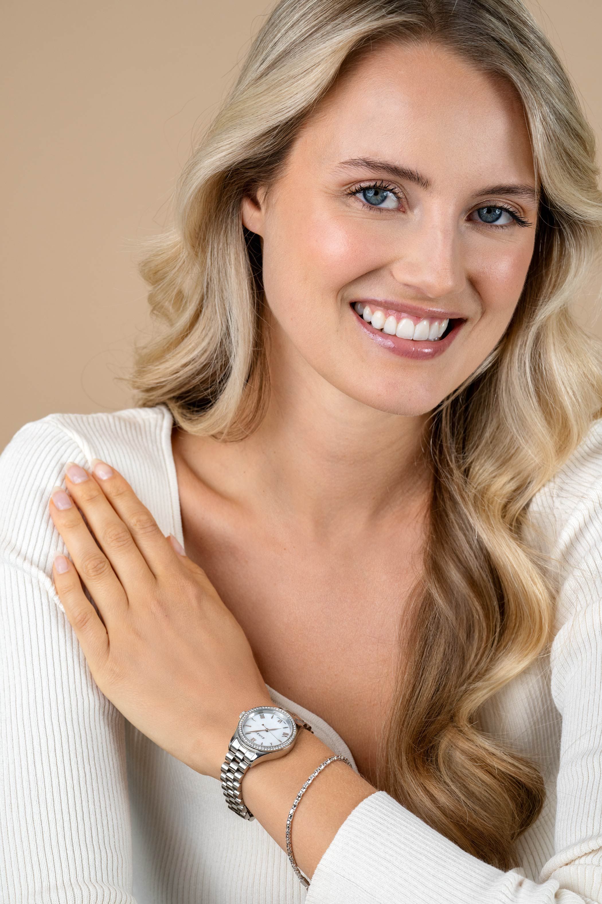 ZINZI Tresor watch 32mm set with white zirconia stones, mother-of-pearl dial, and silver-colored stainless steel case and link bracelet ZIW2417