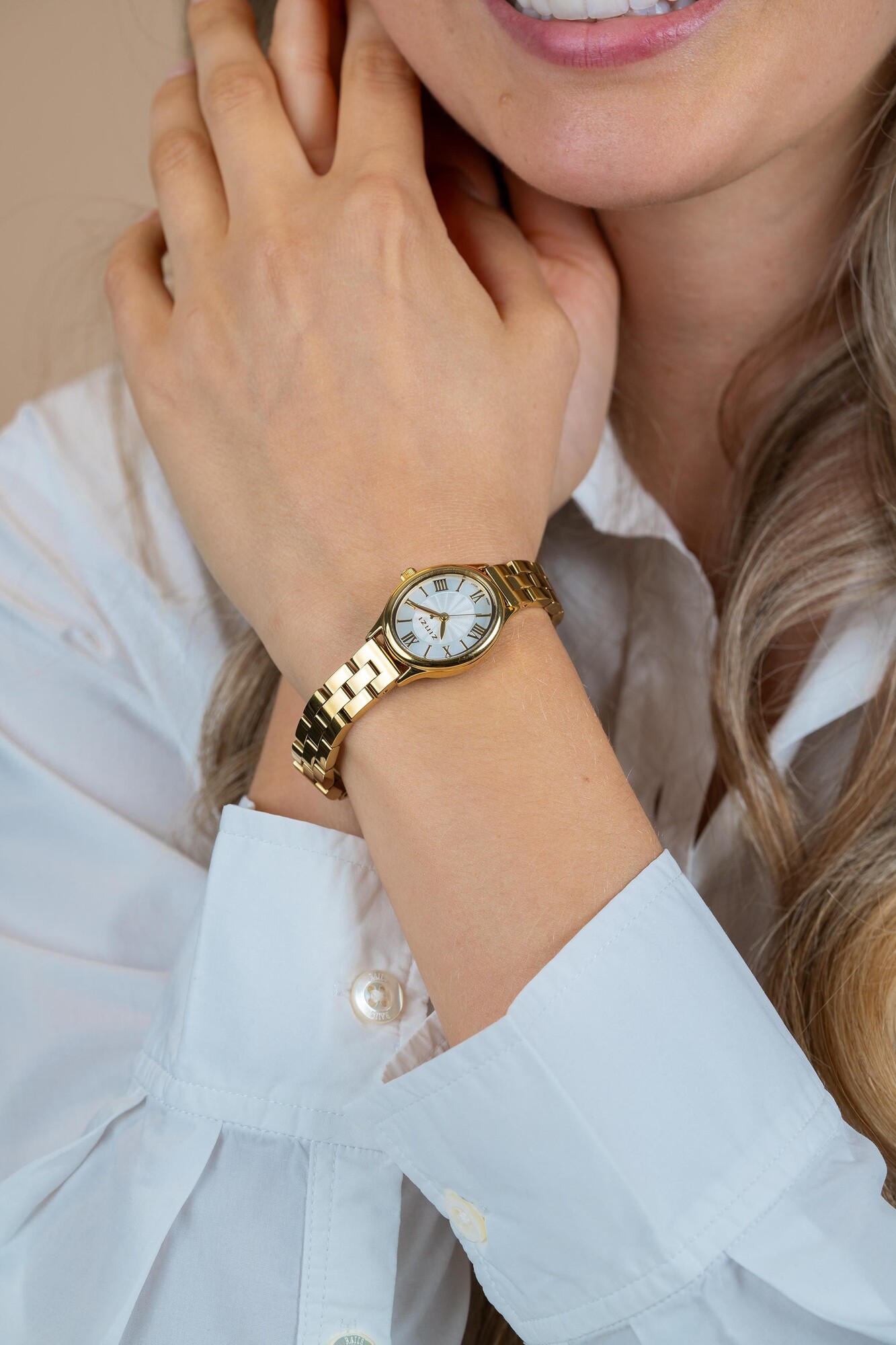 ZINZI Belle Ovale Watch 26mm Silver Colored Dial Gold Colored Case and Stainless Steel Band, Japanese movement ZIW2933