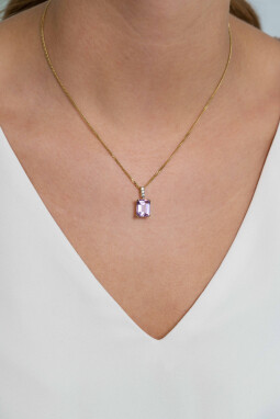 ZINZI 14K Gold Pendant 16mm with Purple Amethist and 3 Diamonds total 0,055crt ZGH89 (excl. necklace)