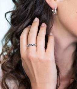 ZINZI zilveren ring hartjes rondom ZIR1798