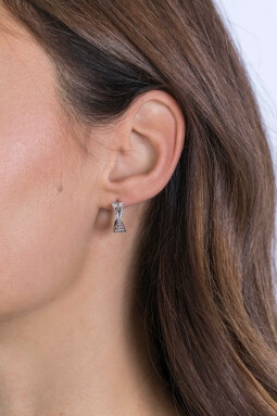 15mm ZINZI Sterling Silver Crossover Hoop Earrings Beads White Zirconias 15x6mm ZIO2141
