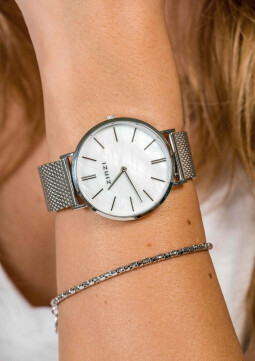 Zinzi Retro horloge witte parelmoer wijzerplaat met zilverkleurige wijzers en stalen mesh band 38mm extra dun ZIW417M

