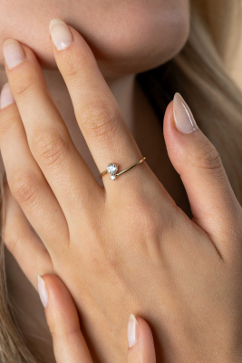 ZINZI 14K Gold Ring 2 Round White Zirconias 7mm ZGR462