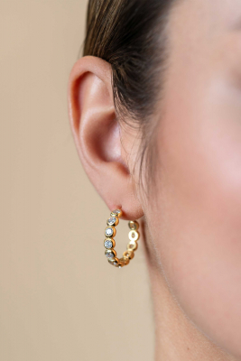 21mm ZINZI gold plated silver half hoop earrings, 4mm tube thickness, set with 12 white zirconias and with butterfly clasp ZIO2573Y
