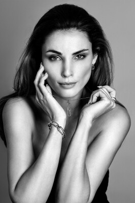18mm Mart Visser by ZINZI silver hoop earrings with rectangular links and luxury hinge closure, adorned with white zirconia, MVO28